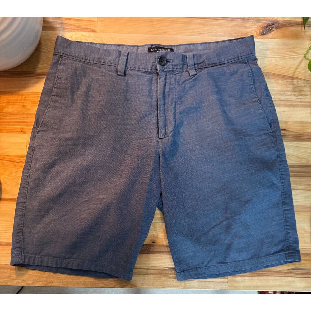 Banana Republic Aiden Shorts Men’s 32 Blue Flat Front Cotton Casual